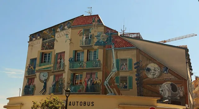 Les Murs Peints - Cinéma Cannes