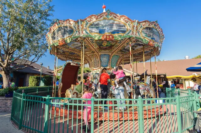 Marketplace Carousel