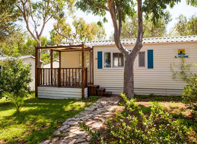 Camping Villaggio con piscina Il Pilone a Ostuni - Il Pilone CASE MOBILI e BUNGALOW con piscine sul MARE Ostuni