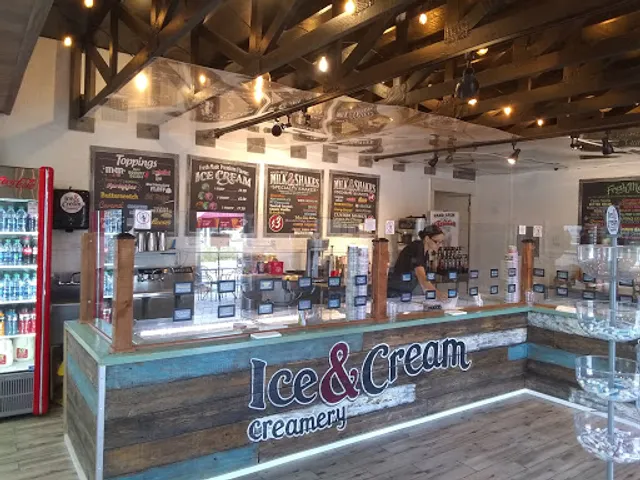 Ice&Cream Creamery