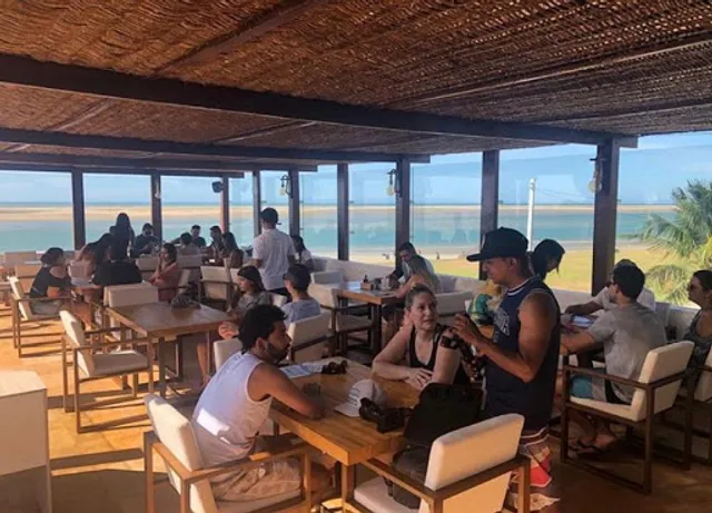 Hura Beach - Restaurante e Kiteschool