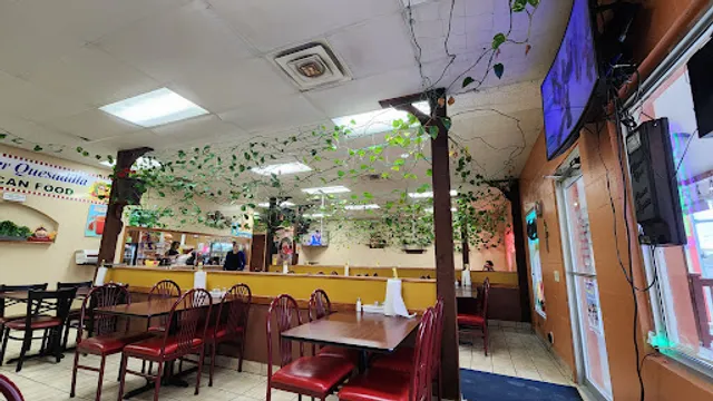 La Super Quesadilla Restaurant