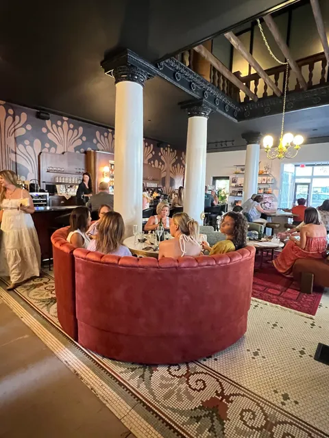 Bubbles Champagne Bar