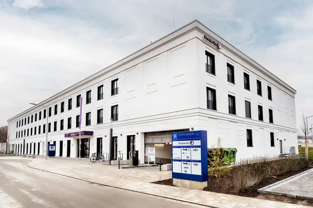 Premier Inn Regensburg City Centre Hotel