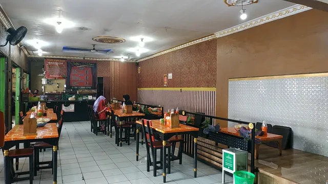 Bakso & Mie Ayam Raksasa