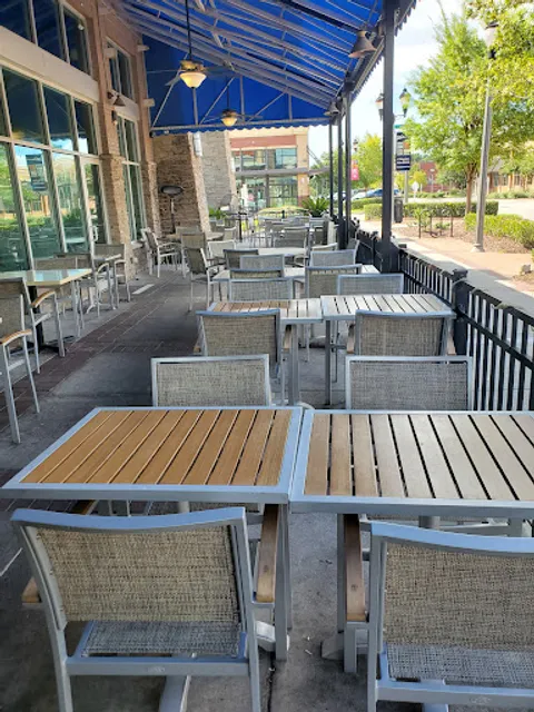 Brixx Wood Fired Pizza + Craft Bar