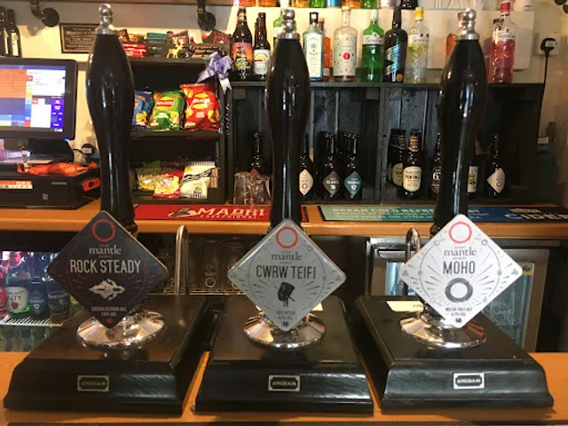 White Hart Community Inn