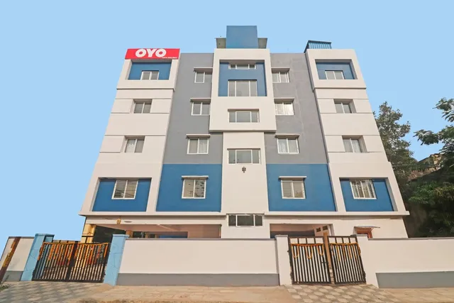 Super OYO City Holiday