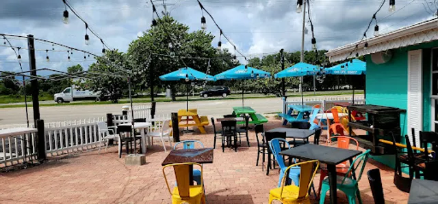 Island House Bar and Grill