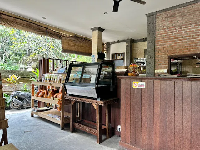 Wayan's Coconut Juice Bar