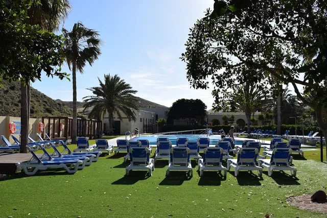 Camping Los Escullos