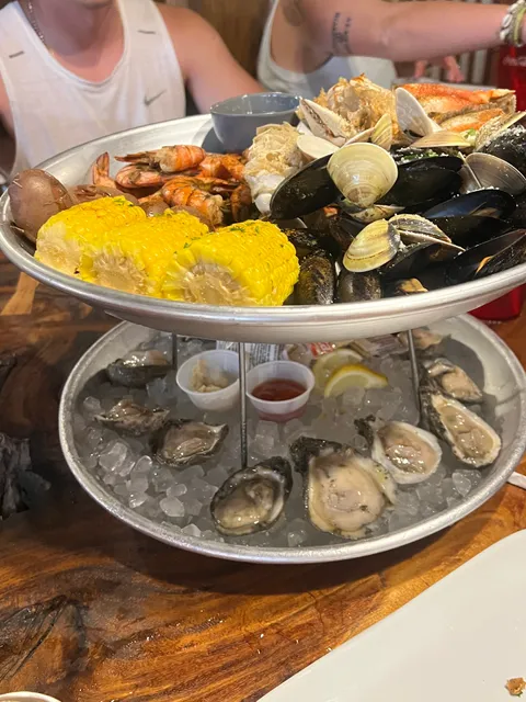 The Pearl featuring The Cajun