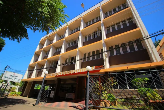 Ashish Tourist Home