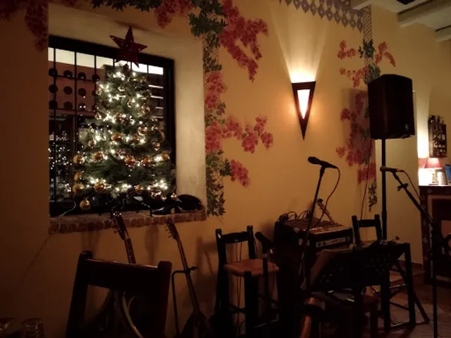 Μεθυστάνες στην Ακρόπολη