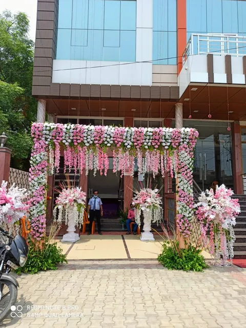 The Suncity Hotel & Banquet hall