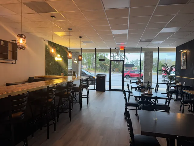 Irie Nyamminz Bar and Grill