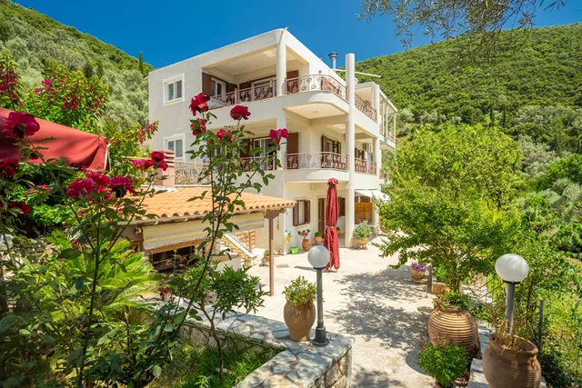 Thea family apartments