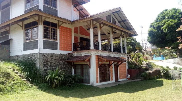 Villa Manis Lembang