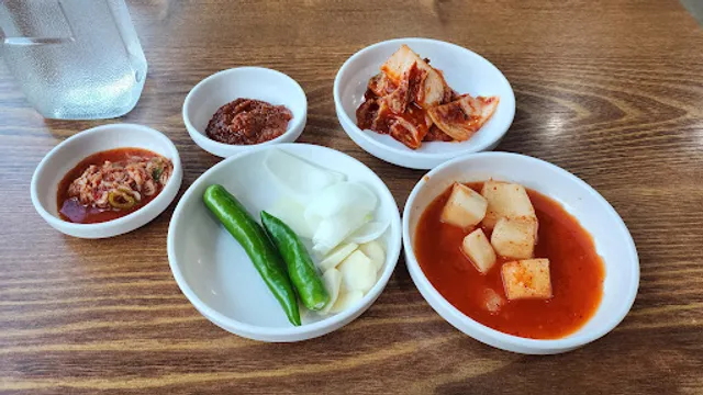 첫번째가마솥순대국