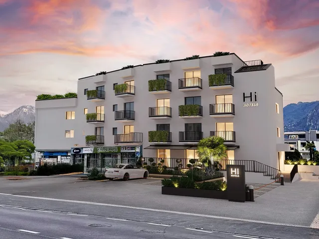 Hi Hotels Riva - Lakeview