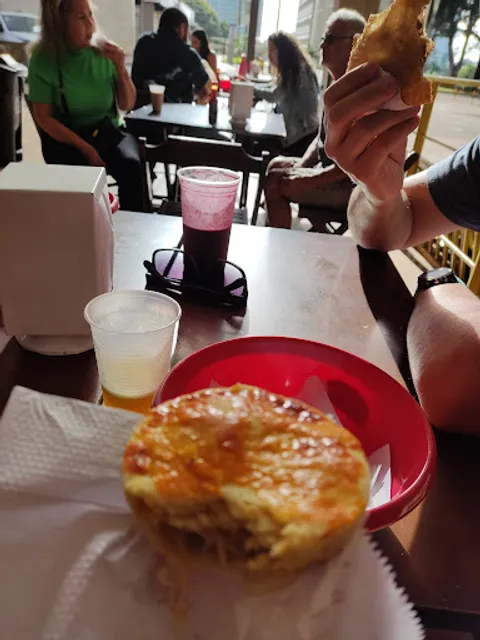 Lanchonete e pastelaria Menezes