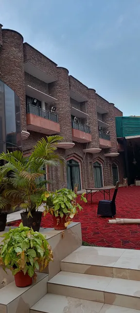 Hotel Nimantran Palace