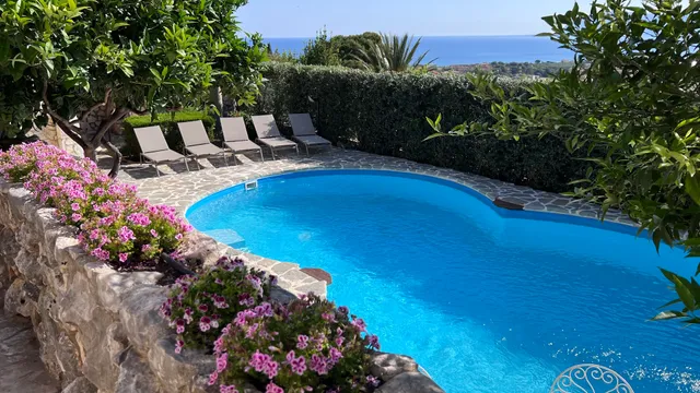 Villa Patrizia with Pool in Castellammare del Golfo