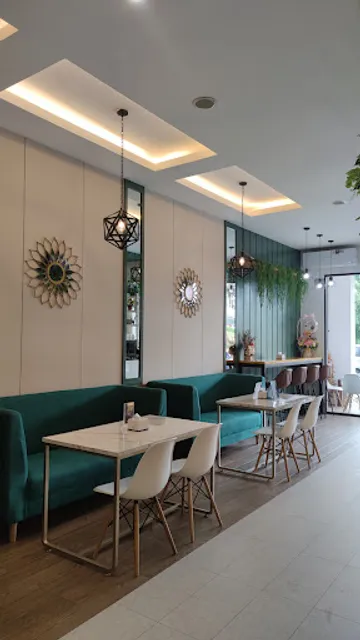 Gummy Coffee and Meeting Point