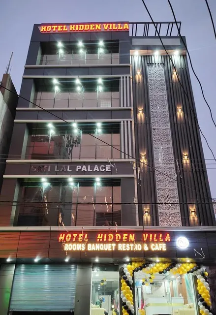 HOTEL HIDDEN VILLA
