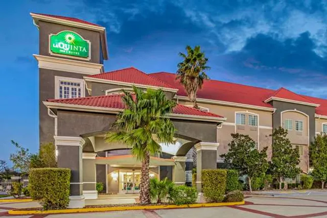 La Quinta Inn & Suites by Wyndham Corpus Christi Northwest
