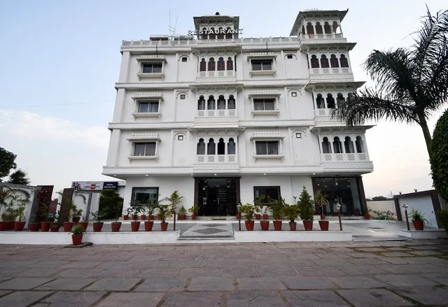 OYO 23064 Mewar Darshan