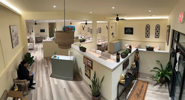 Mei Thai Restaurant & Sushi Bar