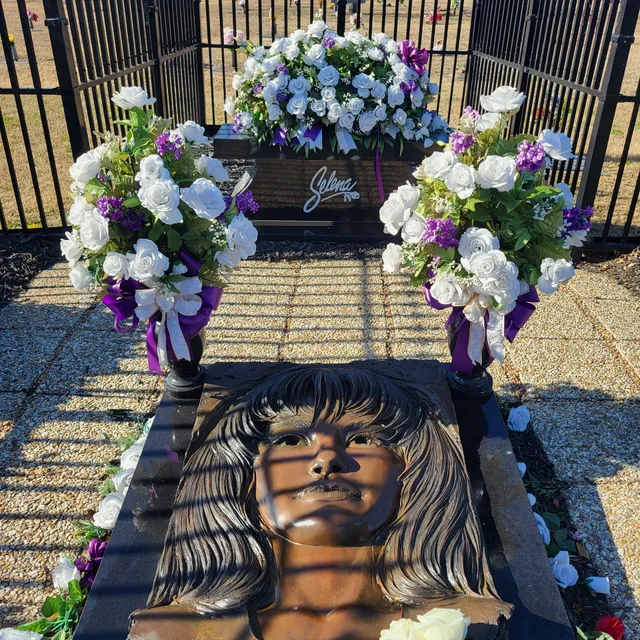 Selena's Final Resting Place