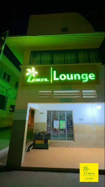 Lemon Lounge