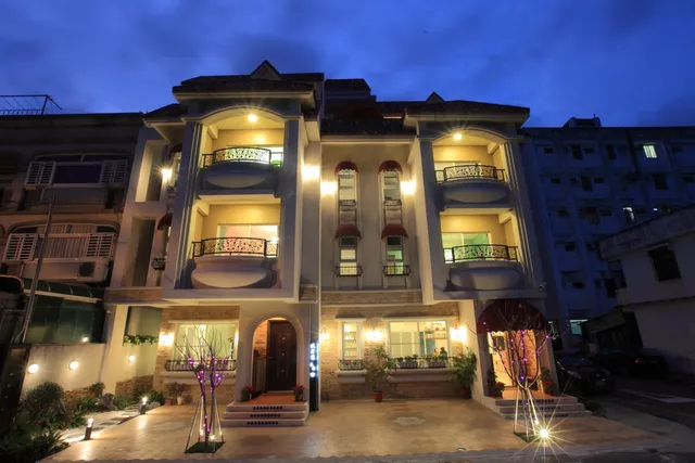 花蓮坡岸邊民宿