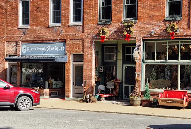 Riverfront Antique & Thrift