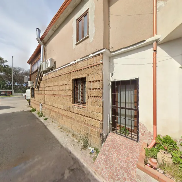 Federico's Steakhouse Pub