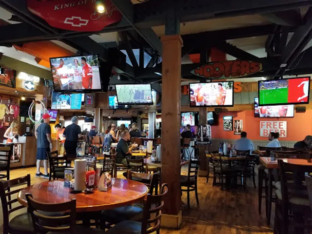 Hooters