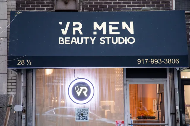 VR Men Beauty Studio Men's Spa
