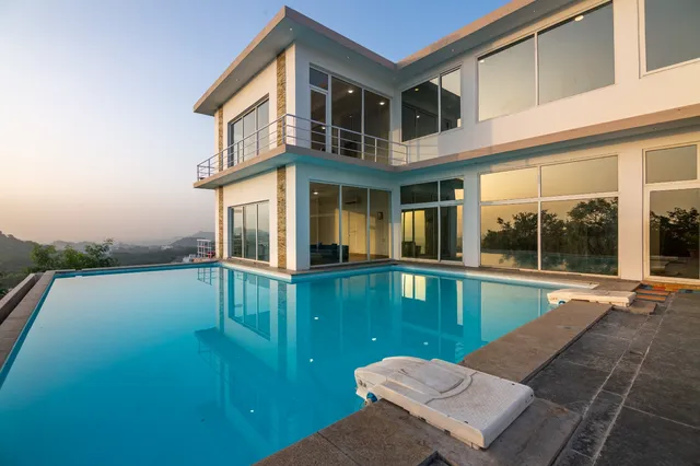 Bliss Farm Stays - Hilltop