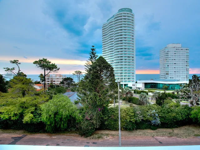 Monet Art | Apartamentos de Diseño en Punta del Este