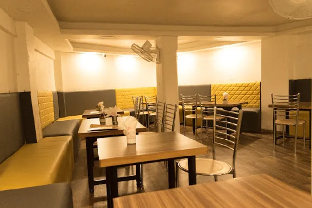 Gyan Vaishnav Restaurant