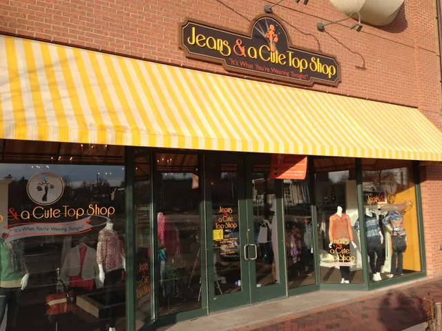 Jeans and a Cute Top Shop