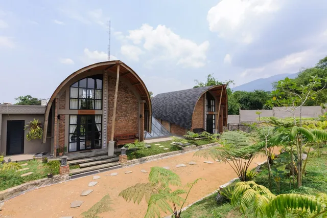 Villa Sasandu Gunung Salak Bogor