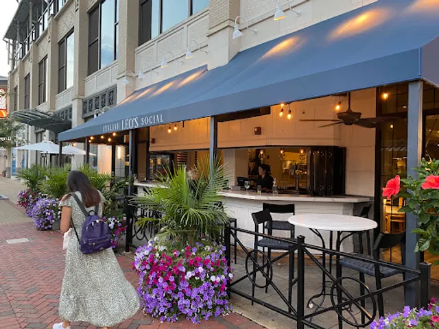 Leo's Italian Social