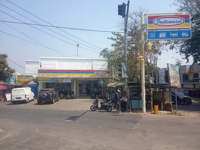 indomaret ciracas simpang5