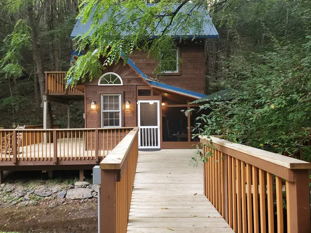 Creekside Cabin at Stonecreek Cabins