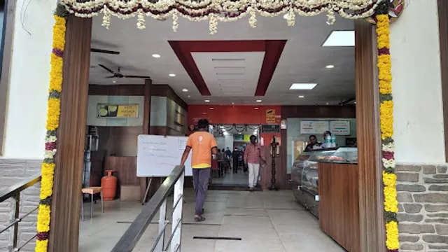 Sri Motel Highway(Jain's)