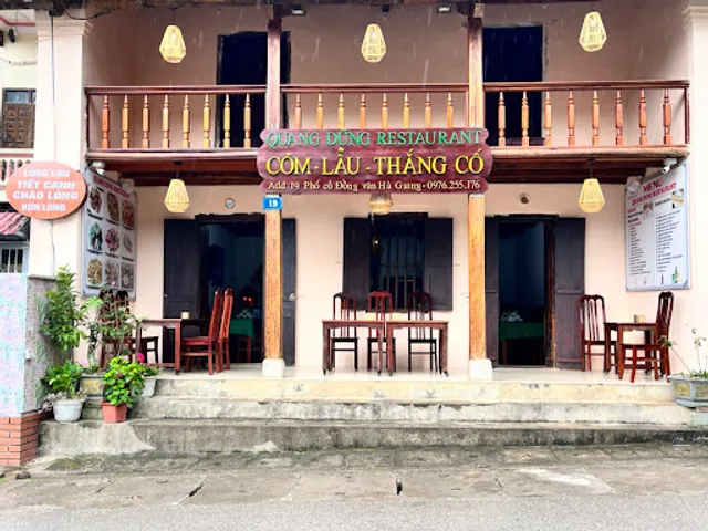 Restaurant & Coffee Quang Dũng Cơm - Lẩu