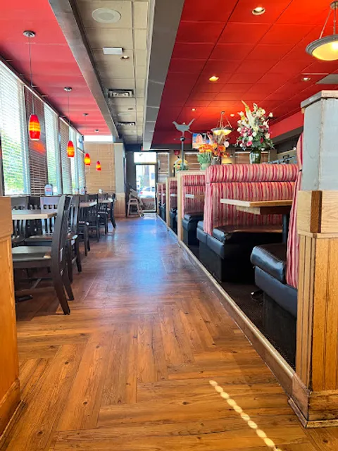 Ricky's Country Restaurant - Maple Ridge